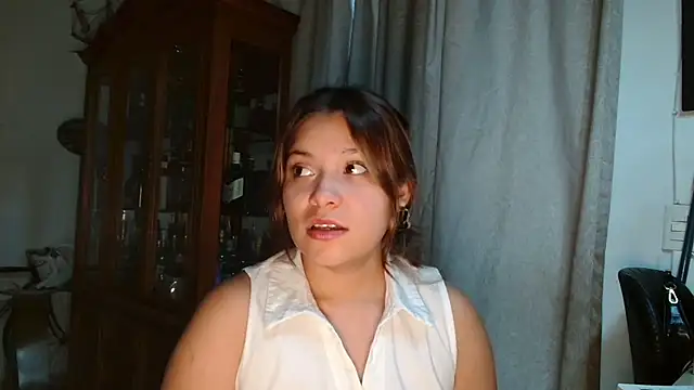 3littles live cam on StripChat
