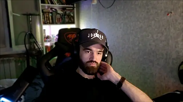 _Serious_Man webcam