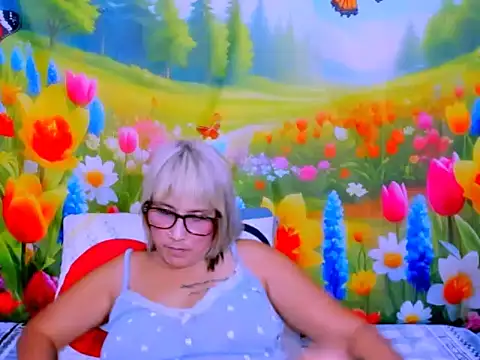 indianroxy webcam