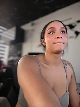 Isabella-Teen webcam