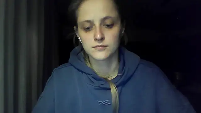 leawetgirl - LeaWetGirl's free webcam - UK Sex Cams