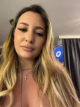YaaraCollins webcam
