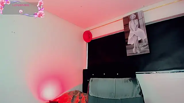 Kendall_hornyy webcam