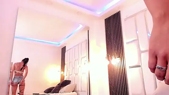 Maia_Clark520 webcam