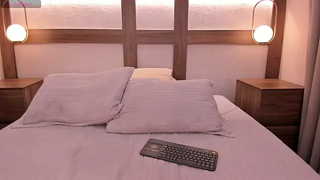Emii_Lux webcam