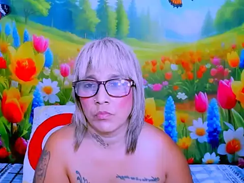 indianroxy webcam