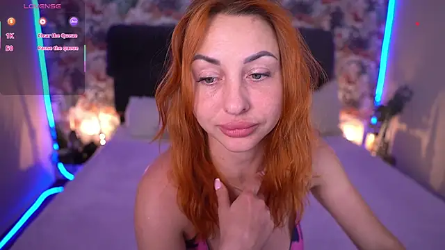 KristiiMax webcam