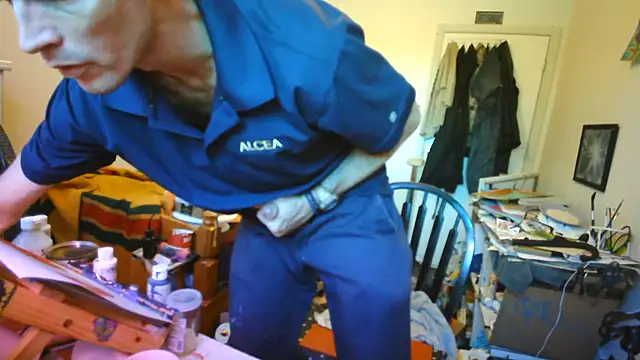 JohnnyMoves webcam