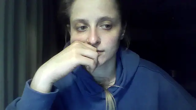 LeaWetGirl webcam