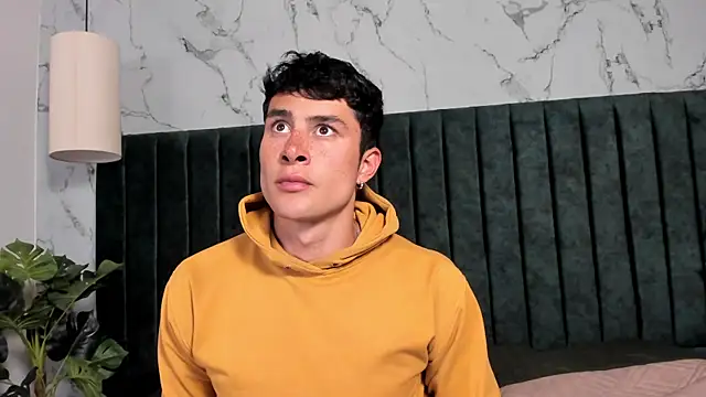austinjones_ (M young) - Naked oil show 🥵