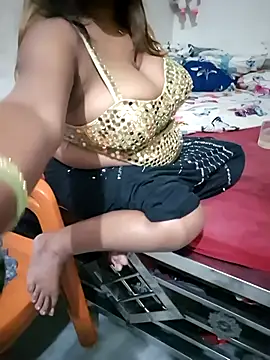bongzara (F milf) - Put anal butt plug  💦💦💦💦