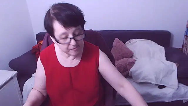 ChristaRose live cam on StripChat