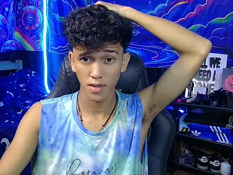 hugekenbigcock webcam