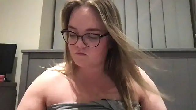 Sala de chat en directo de honeyyy24