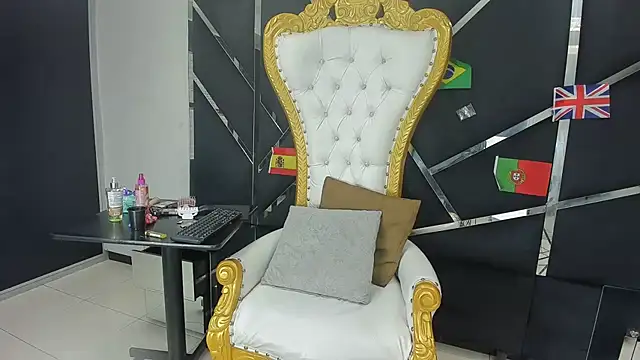 Aisha_hotts777 webcam