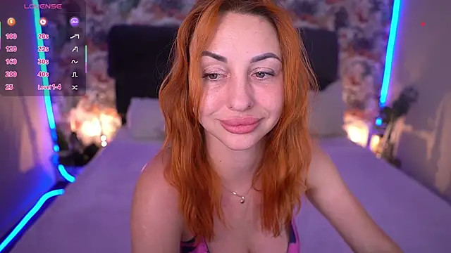 KristiiMax webcam