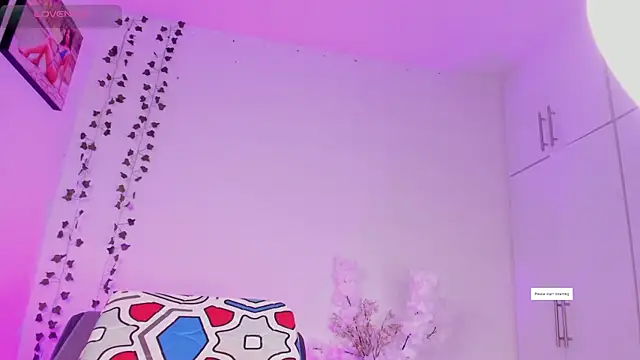 SelenaStonne webcam