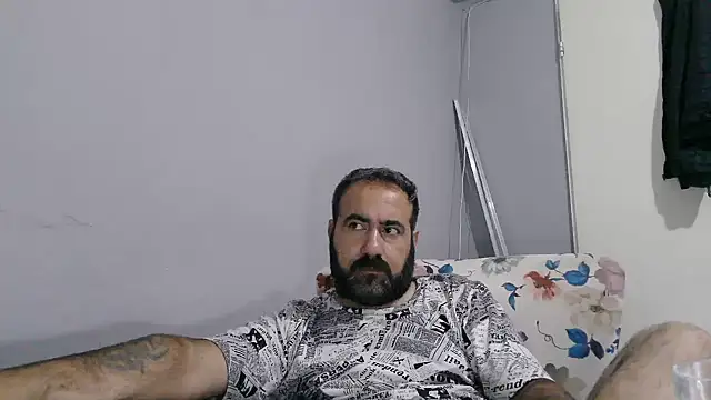 -dark-look- live sex cam