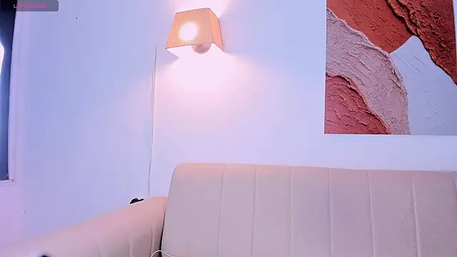 nyx_velvet webcam