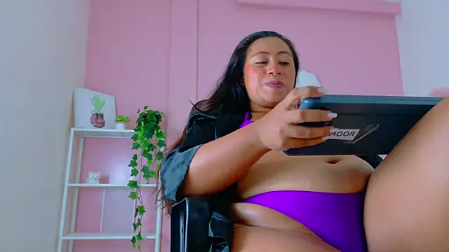 SeleneGibson__ webcam
