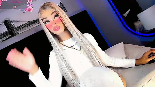 Kornylovee webcam