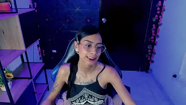 KarlaSlutSkinny__ webcam