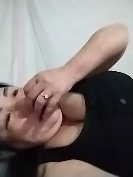 Naaya8109 webcam