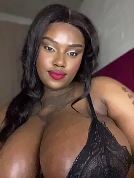 QUEEN_NOBUHLE_FEMDOM_777 webcam