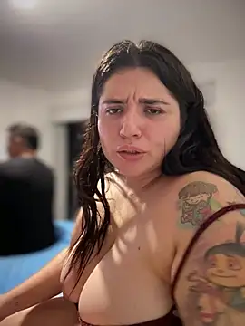 horny_roomiess webcam