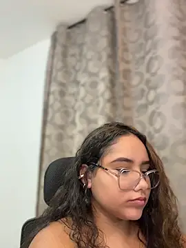 CurlyGirl_1 webcam