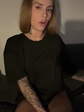 EmiliaCatalina webcam