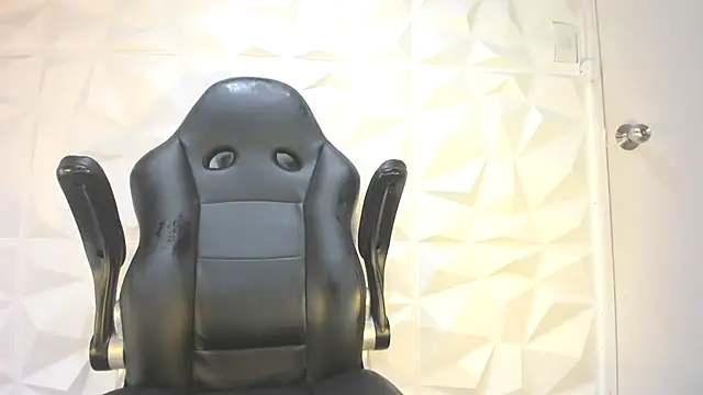 meribeth_haru webcam