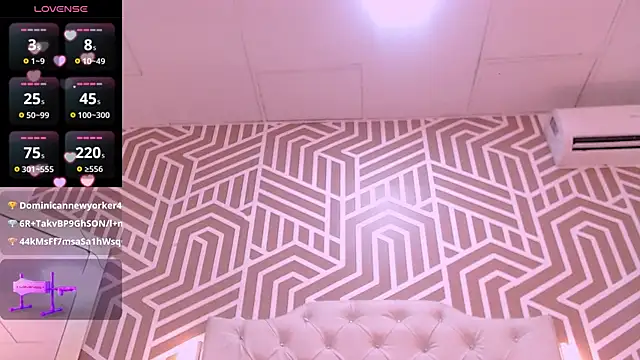 SashaDurante webcam