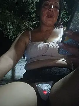 misshot_02 webcam