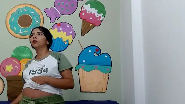 erikaskinny18 webcam