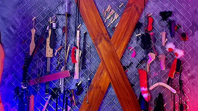Mistress_lexi_bdsm webcam