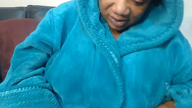 BustyNina41 webcam