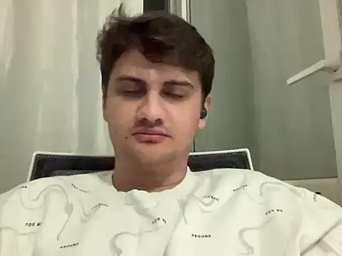 hazel_boy webcam