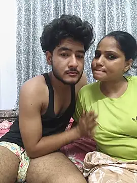 Hotshot_Love webcam