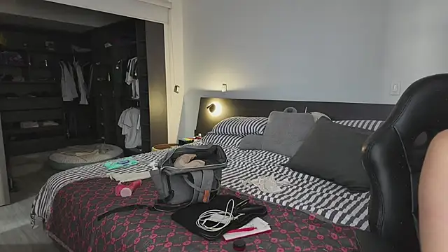 Loren_warr webcam