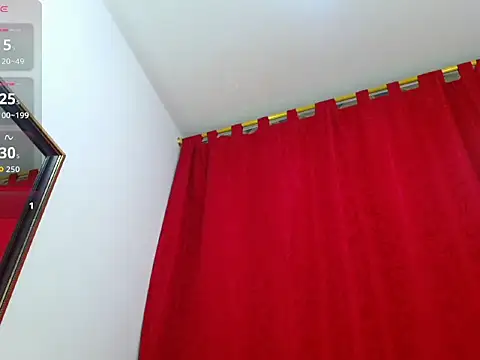 Katy_Jhomson webcam