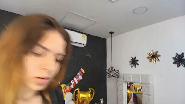 kissme_luna webcam