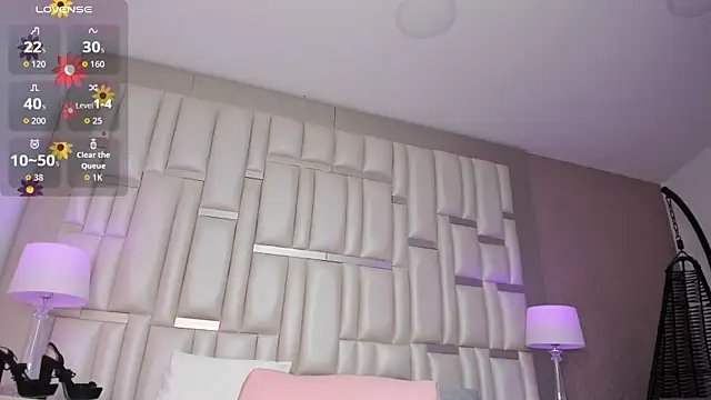 ChloeCartier webcam
