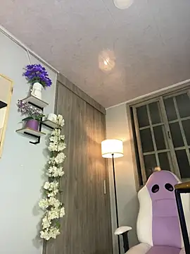 Nnnaina - Trans webcam sex chat