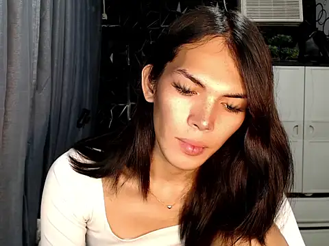 GORGEOUS_CARMEE webcam
