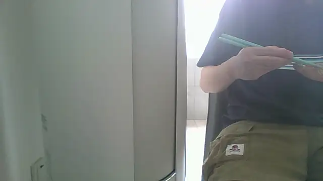 nole_china7 (Ask my age) - talk / fun / cum