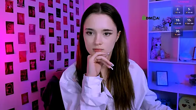 liana_kisses webcam