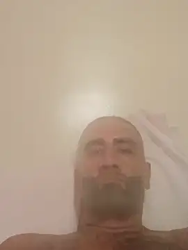 LA_guy_host webcam
