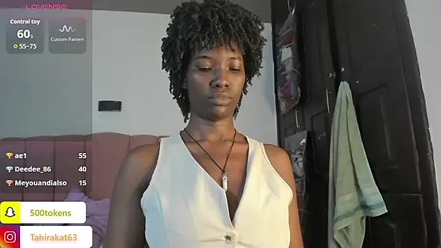 Tahira_21_ webcam