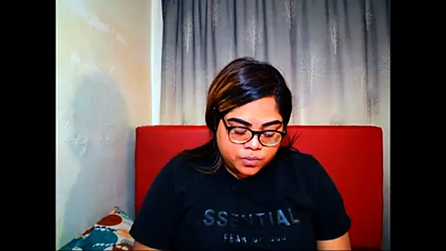 Indian_Lola00 webcam
